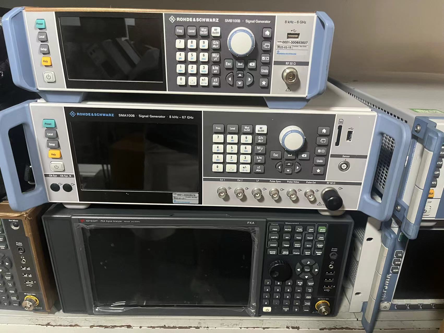 sma100b信号发生器67g 1.jpg